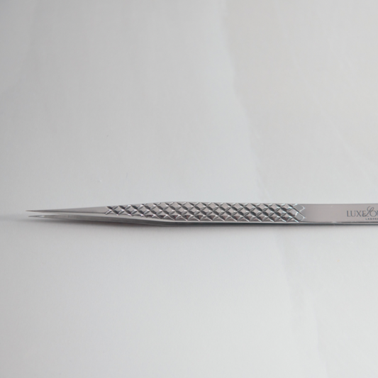 Straight isolation tweezer